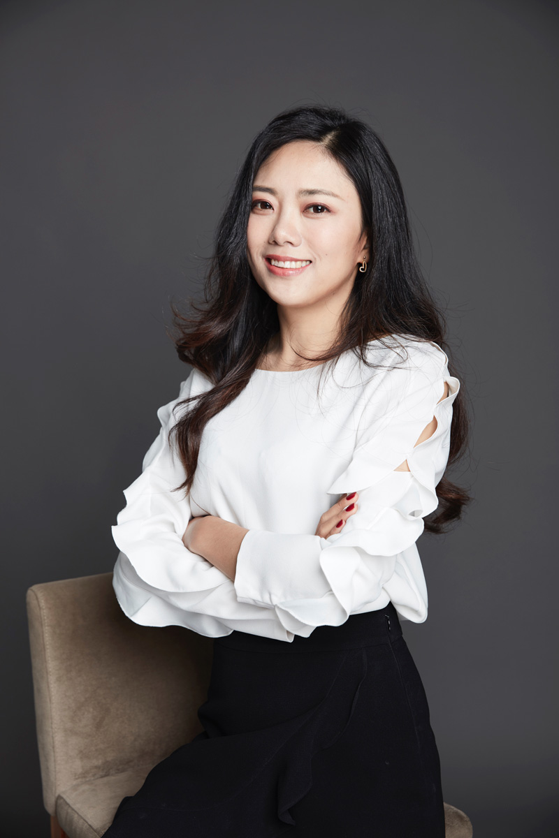 鲁萌 总裁.jpg