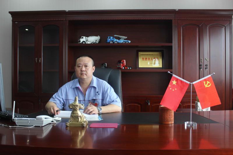 公司董事长，总经理戴树晓.jpg