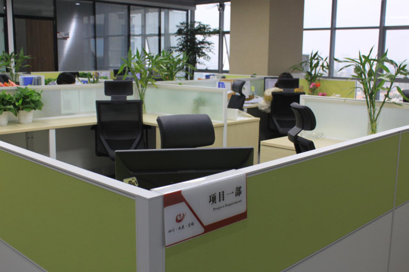 5 办公区.jpg